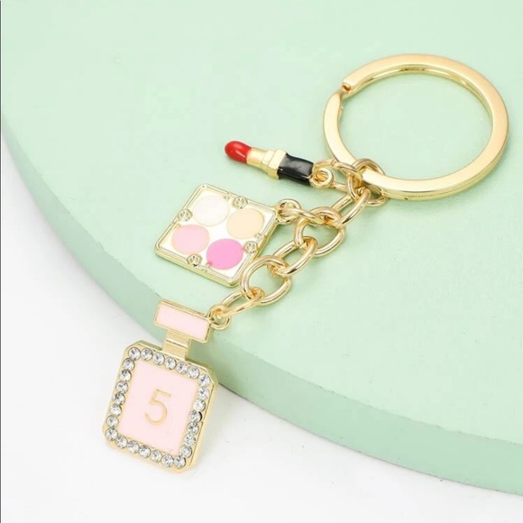 Key 🔑 Chain - Picture 3 of 6